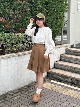 「LACOSTE（ラコステ）のアイテム」を使った、momo🐇さん（レディース・153cm）の秋コーディネート