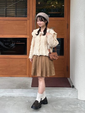 「アイテム（ローファー）」を使った、momo🐇さん（レディース・153cm）の秋コーディネート