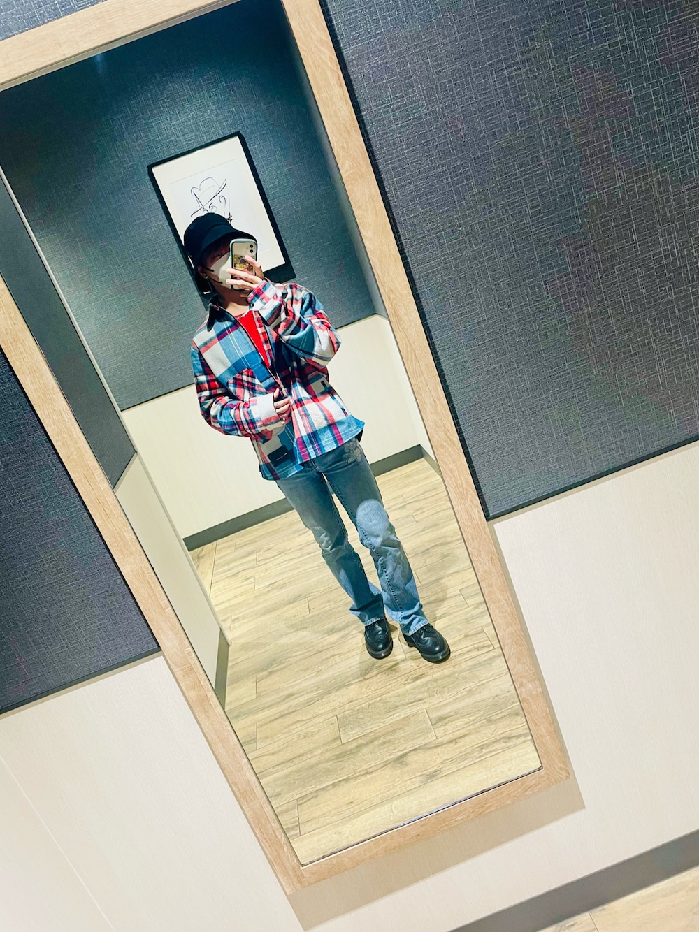 「春めき満開コーデ、デニムパンツ、チェック、お気に入り、バケットハット、G-DRAGON、メンズファッション、春色」｜「WE11DONEのWE11DONE ブルーチェックアノラックウールシャツ（シャツ/ブラウス、ブルー系）」を使った、　momoさん（メンズ・166cm）の春コーディネートの1枚目の写真