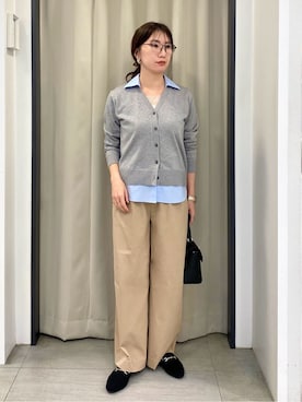 「grove（グローブ）のシャツドッキング ニットカーディガン（カーディガン/ボレロ、グレー系）」を使った、ee___grさん（レディース・163cm）の冬コーディネート