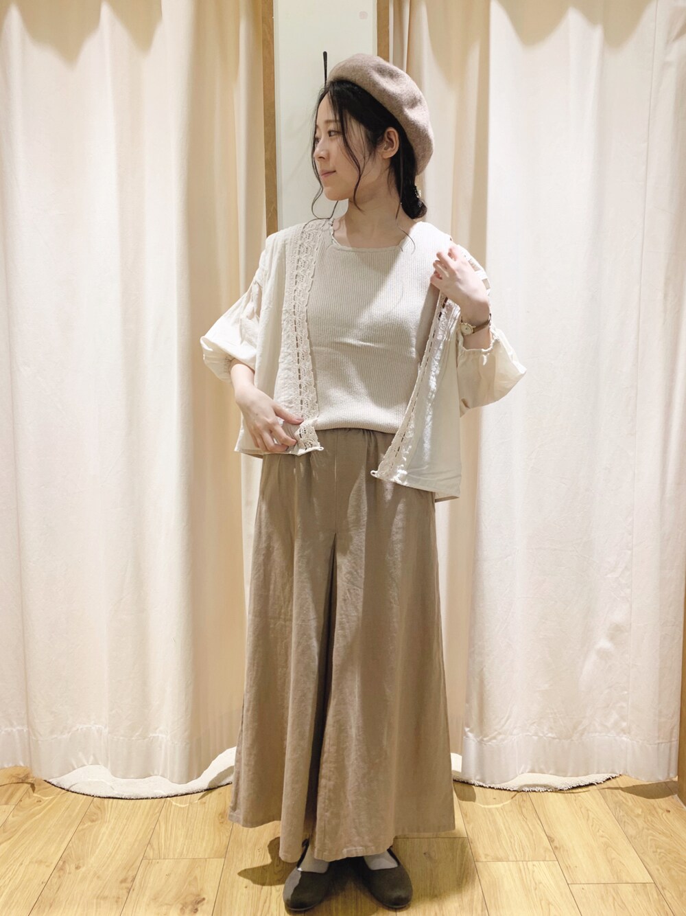 「サマンサ モスモス(Samansa Mos2)、SM2、ワントーンコーデ、キュロットパンツ、レース、ナチュラル、秋のコーデ、ゆるコーデ、消えそうな色コーデ」｜「Samansa Mos2のレースボレロ（カーディガン/ボレロ、ホワイト系）」を使った、marin.🐏さん（レディース・160cm）の夏コーディネートの1枚目の写真