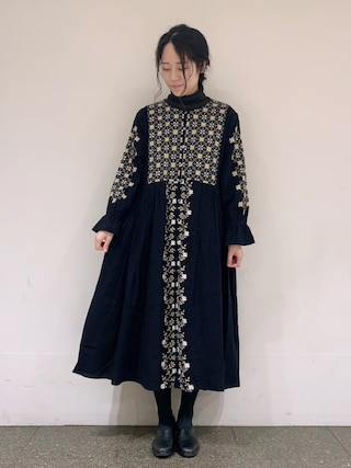 ツハルバイサマンサモスモス　刺繍切替タックワンピース　23AW TSUHARU by Samansa Mos2（ツハルバイサマンサモスモス）の