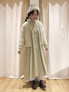 「ケーブルニット」｜「アイテム（サンダル）」を使った、marin.🐏さん（レディース・160cm）の秋コーディネート