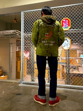 「TCB jeans（ティーシービージーンズ）のアイテム（パンツ）」を使った、KOUさん（メンズ・168cm）の冬コーディネート