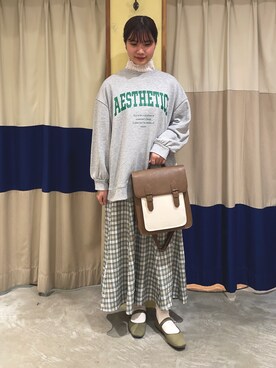 「アイテム（その他シューズ、グリーン系）」を使った、YUKINOさん（レディース・161cm）の春コーディネート