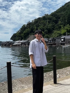 「RUUBON（ルーボン）のアイテム（シャツ/ブラウス）」を使った、林宏哲さん（メンズ・166cm）の夏コーディネート