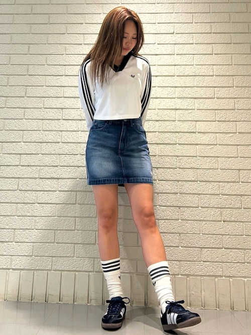 国内発送【adidas】 3ストライプス デニム ミニスカート アディカラー スリーストライプス デニム ミニスカート