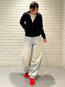 「アイテム（ジャージ）」を使った、リンさん（レディース・159cm）の冬コーディネート