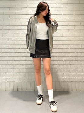 「アイテム（ジャージ）」を使った、リンさん（レディース・159cm）の秋コーディネート