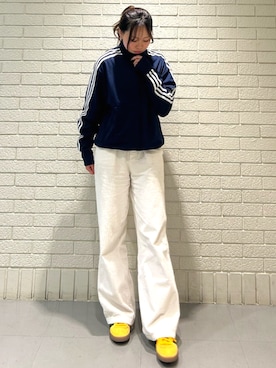 「アイテム（シューズ、イエロー系）」を使った、リンさん（レディース・159cm）の冬コーディネート