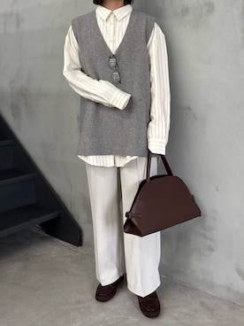 「アイテム（ベスト）」を使った、akaneさん（レディース・157cm・30代）の秋コーディネート