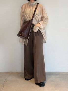 「アイテム（スリッポン）」を使った、akaneさん（レディース・157cm）の秋コーディネート