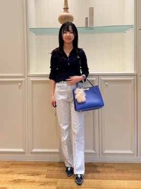 「アイテム（チャーム）」を使った、YUKAさん（レディース・157cm）の秋コーディネート