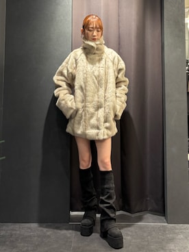 「EMODA（エモダ）のハイネッククロップニット（ニット/セーター）」を使った、Yuzukiさん（レディース・160cm）の秋コーディネート