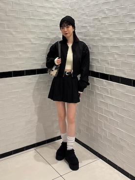 「EMODA（エモダ）のアームギャザークロップドブルゾン（ブルゾン、ブラック系）」を使った、Yuzukiさん（レディース・160cm）の秋コーディネート