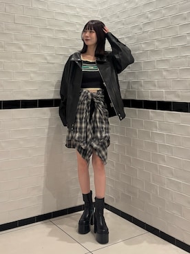 「EMODA（エモダ）のFAUXレザーハイネックブルゾン（ブルゾン、ブラック系）」を使った、Yuzukiさん（レディース・160cm）の秋コーディネート
