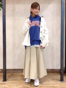 「HONEYSUCKLE ROSE（ハニーサックルローズ）のアイテム（その他アウター）」を使った、まあちゃみさん（レディース・164cm）の冬コーディネート
