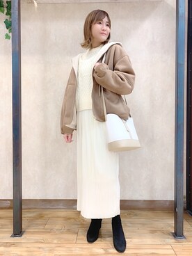 「HONEYSUCKLE ROSE（ハニーサックルローズ）のアイテム（その他アウター）」を使った、まあちゃみさん（レディース・164cm）の冬コーディネート