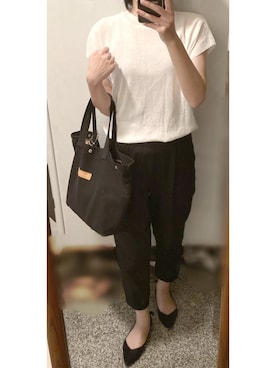 「お仕事スタイル」｜「アイテム（スラックス）」を使った、megmemegmeさん（レディース・162cm）の秋コーディネート