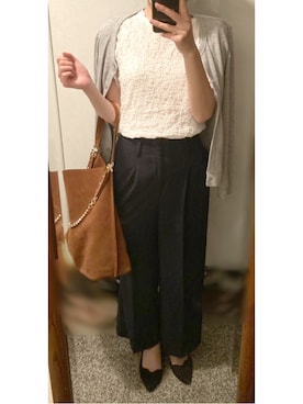 「お仕事スタイル」｜「アイテム（スラックス）」を使った、megmemegmeさん（レディース・162cm）の秋コーディネート