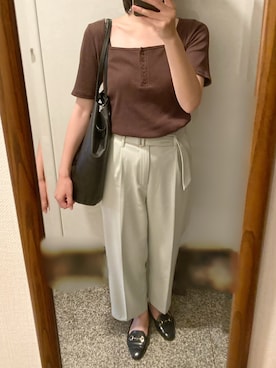 「お仕事スタイル」｜「アイテム（スラックス）」を使った、megmemegmeさん（レディース・162cm）の夏コーディネート