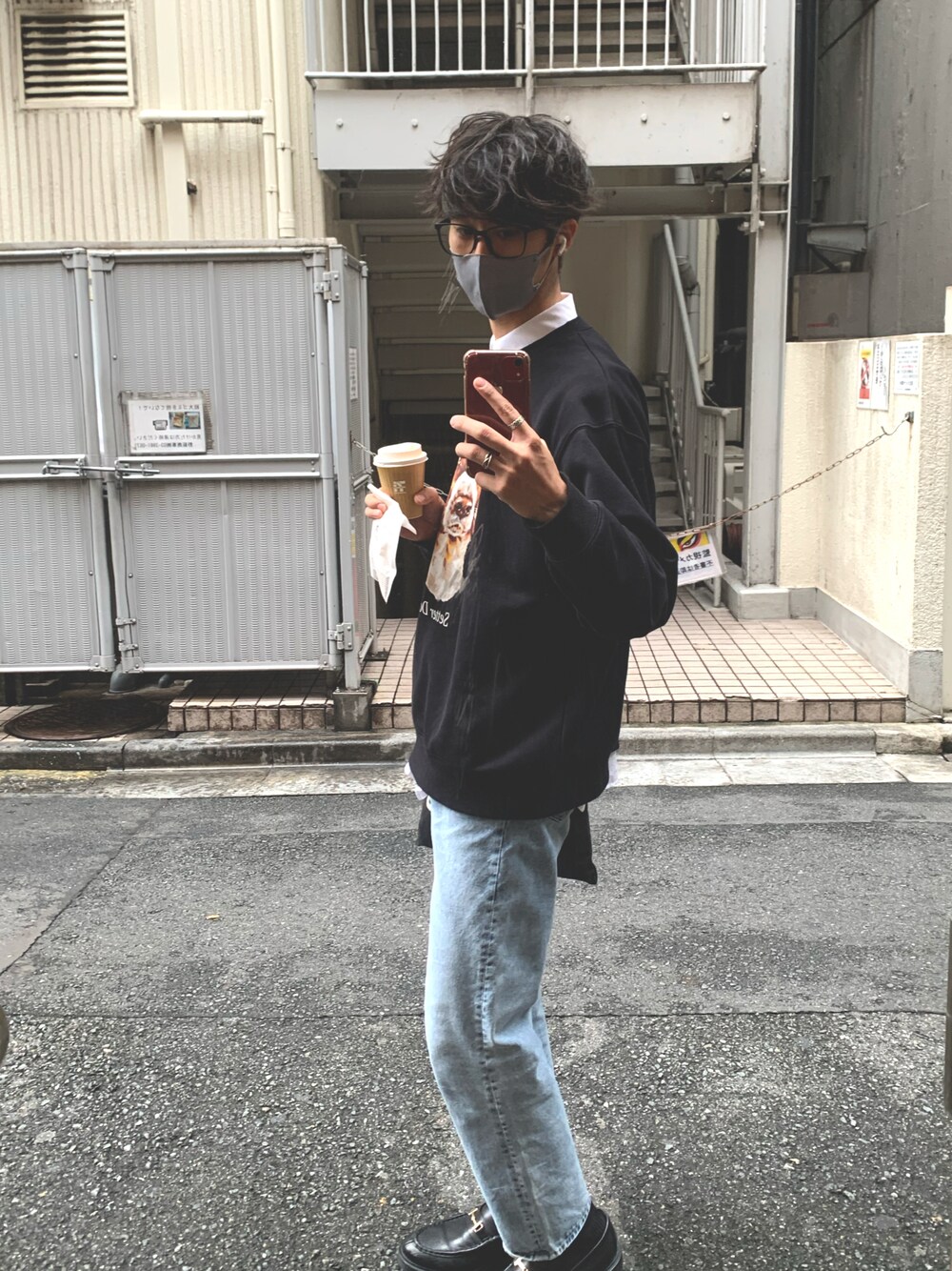 「今日のコーデ、秋冬コーデ、GU、ゆるコーデ」｜「GUのアイテム（スウェット、ブラック系）」を使った、yusuke0822さん（メンズ・184cm）の秋コーディネートの1枚目の写真