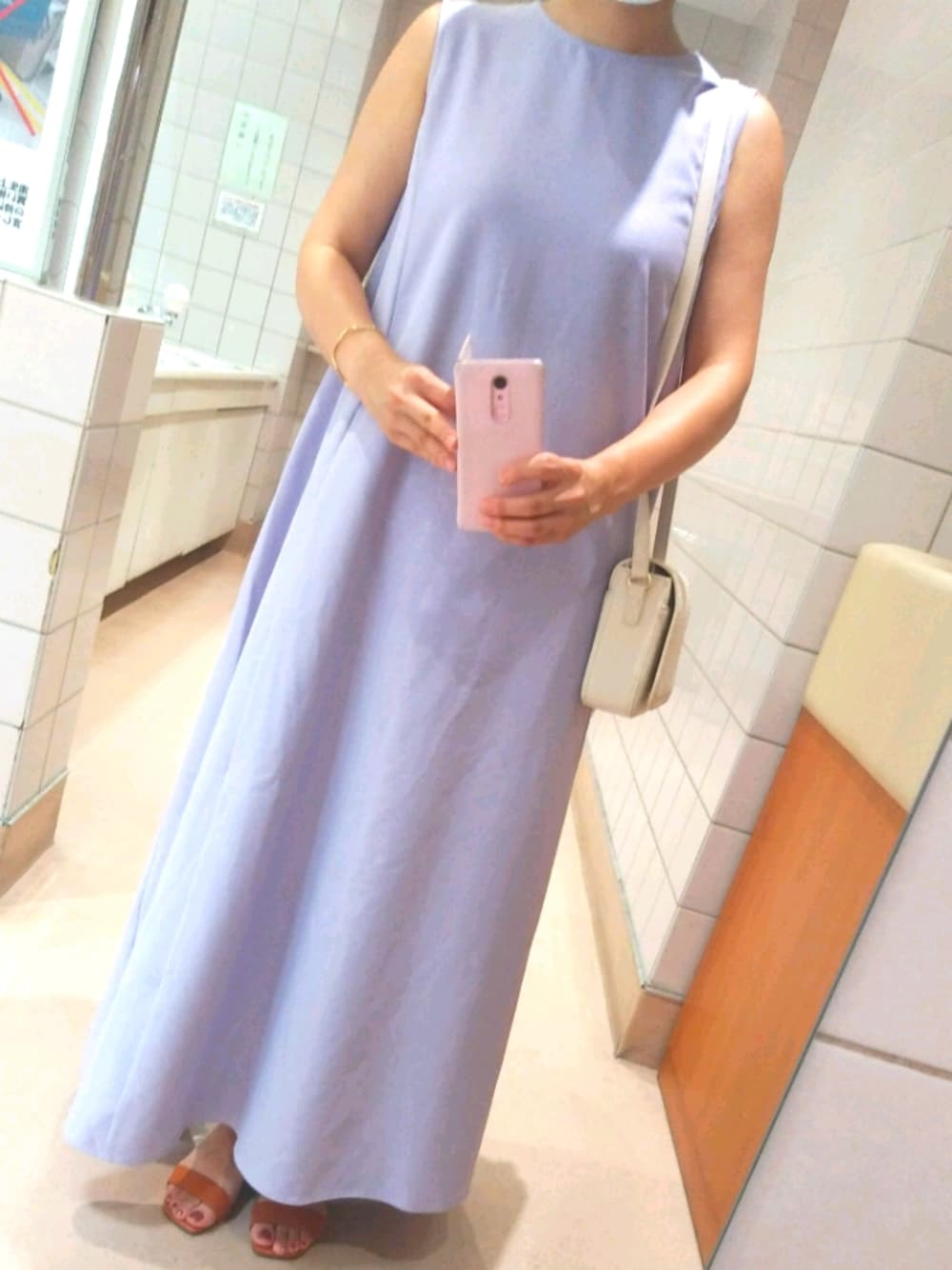 「大人カジュアル、オトナ女子、着回しコーデ、低身長、淡色コーデ、サンダル、ワンピース、きれいめカジュアル、大人ガーリー、ラベンダー、ノースリーブ、夏コーデ、夏、オレンジ、アイボリー」｜「GUのアイテム（サンダル、オレンジ系）」を使った、sugerrrrrrrさん（レディース・153cm）の夏コーディネートの1枚目の写真