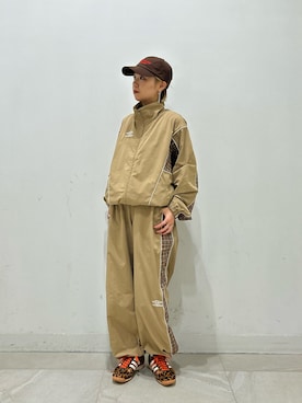 「アイテム（ナイロンジャケット）」を使った、chihiroさん（レディース・153cm）の秋コーディネート