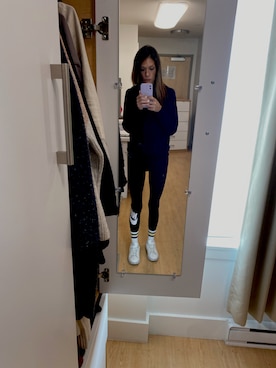 「NIKE(ナイキ)のアイテム(その他パンツ)」を使った、ameliaemさん(レディース・165cm)の秋コーディネート