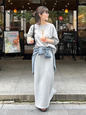「スウェットトップス」｜「アイテム（スカート）」を使った、okochiさん（レディース・162cm）の夏コーディネート