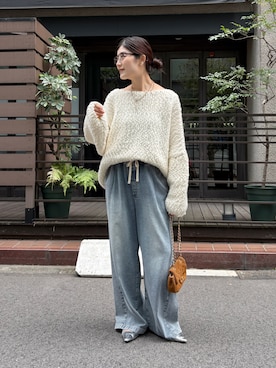 「アイテム（ショルダーバッグ、イエロー系）」を使った、okochiさん（レディース・162cm）の秋コーディネート