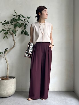 「アイテム（スラックス、レッド系）」を使った、okochiさん（レディース・162cm）の春コーディネート