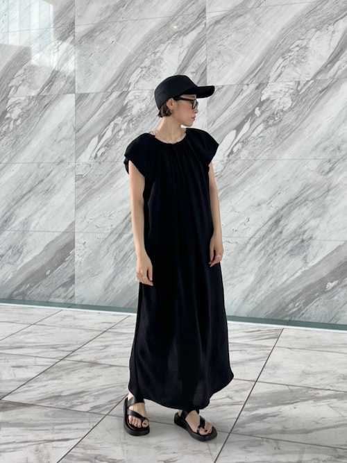 セール】【アトレ恵比寿&WEB限定】タックスリーブワンピース セール】【アトレ恵比寿&WEB限定】タックスリーブワンピース