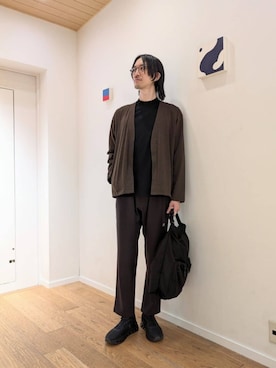 「アイテム（カーディガン/ボレロ、ブラウン系）」を使った、ナカゴミさん（メンズ・184cm）の秋コーディネート