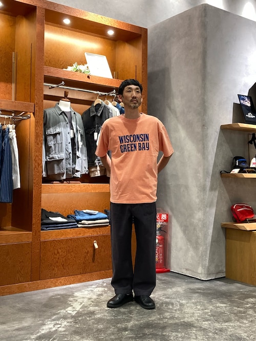 【UNISEX】アシッドウォッシュ加工ロゴTEE