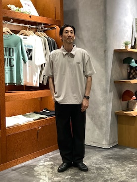 「Franklin Climbing（フランクリンクライミング）の【Franklin Climbing】essentialバックプリントポロシャツ（ポロシャツ、ベージュ系）」を使った、yonmaru2さん（メンズ・175cm）の夏コーディネート