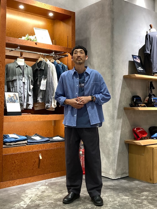 【ユニセックス】フロストモーションロゴプリント半袖Tee