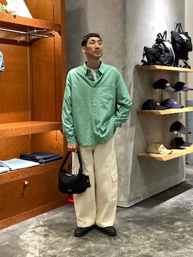 「CIAOPANIC TYPY（チャオパニックティピー）の【肌触り◎】ユニセックス/シルクタッチ立体ストライプシャツ（シャツ/ブラウス、グリーン系）」を使った、yonmaru2さん（メンズ・175cm）の春コーディネート