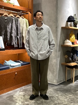 「CIAOPANIC TYPY（チャオパニックティピー）の【肌触り◎】ユニセックスシルクタッチ立体ストライプシャツ（シャツ/ブラウス、グレー系）」を使った、yonmaru2さん（メンズ・175cm）の春コーディネート