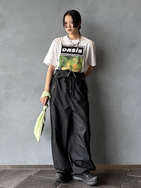 「ADAM ET ROPE'（アダムエロペ）のアイテム（オールインワン・サロペット）」を使った、abe sakiさん（レディース・157cm）の夏コーディネート