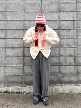 「アイテム（ニットキャップ/ビーニー、ピンク系）」を使った、aoiさん（レディース・167cm）の秋コーディネート