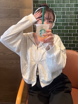 「アイテム（パーカー）」を使った、Ada.さん（レディース・156cm）の夏コーディネート