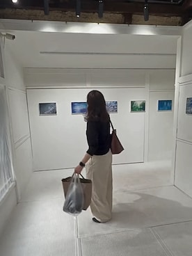 「GU（ジーユー）のアイテム（チノパンツ、ホワイト系）」を使った、beさん（レディース・166cm）の秋コーディネート