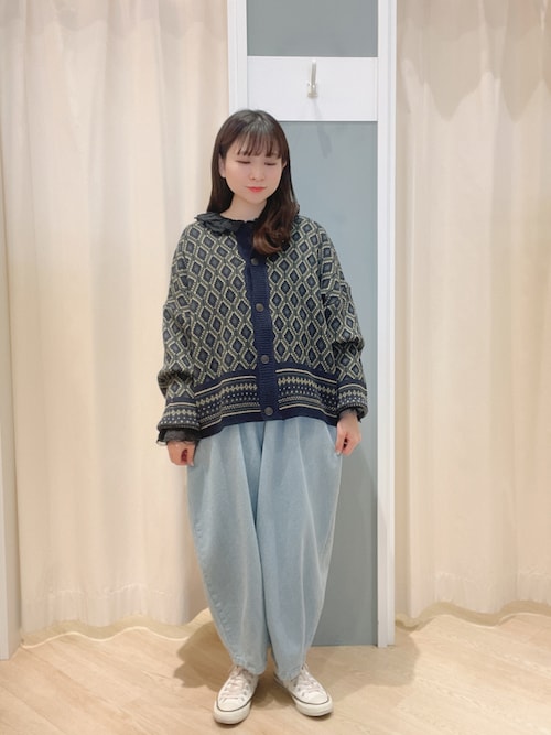 セール】デニム裾タックパンツ（デニムパンツ）｜Samansa Mos2