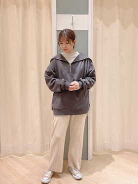 「Samansa Mos2 blue」｜「アイテム（スウェット）」を使った、𝙼 𝙸 𝚈 𝚄さん（レディース・158cm）の冬コーディネート