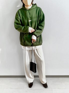「スエット」｜「アイテム（パンプス）」を使った、sayaさん（レディース・170cm）の冬コーディネート
