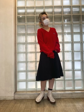「LACOSTE（ラコステ）のアイテム（ニット/セーター、レッド系）」を使った、yuiさん（レディース・154cm）の秋コーディネート