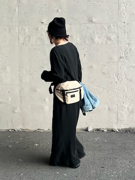 「アイテム（スニーカー）」を使った、M★★★さん（レディース・156cm）の秋コーディネート