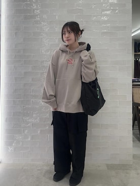 「JUNRED（ジュンレッド）のアイテム（パーカー）」を使った、NATSUさん（レディース・155cm）の秋コーディネート