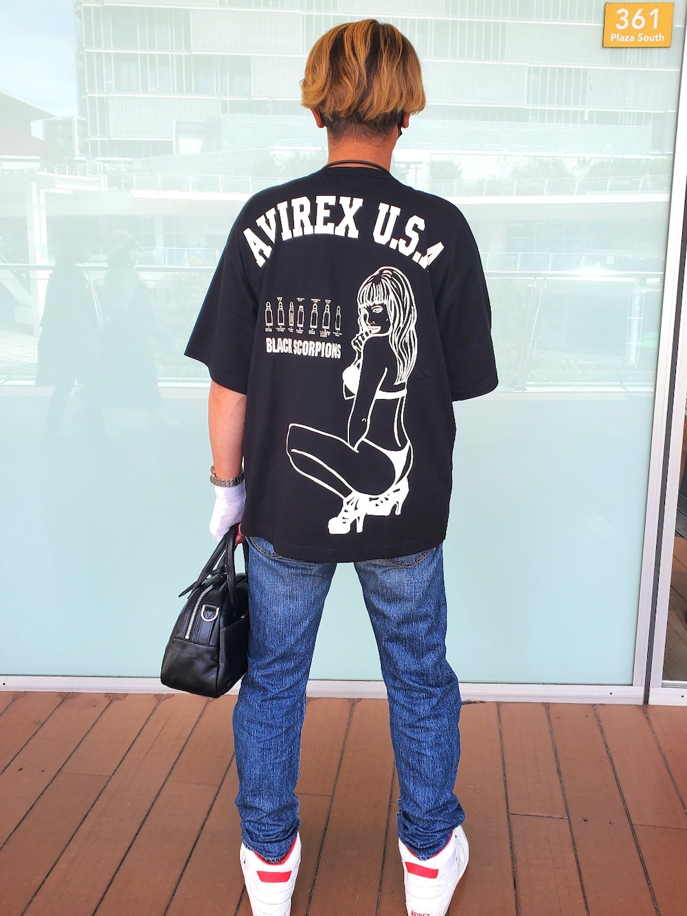 「AVIREX」｜「AVIREXの【WEB＆DEPOT限定】Tシャツ ブラック スコーピオン / S/S T-SHIRT BLACK SCORPION / アヴィレックス / AVIREX（Tシャツ/カットソー、ブラック系）」を使った、avlrex1126さん（メンズ・180cm）の夏コーディネートの1枚目の写真
